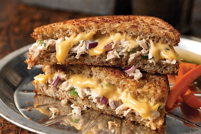 Crunchy-Garden-Tuna-Melts-torch